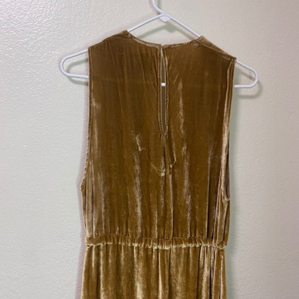 Reformation Gold Holland Velvet Deep V Neck Wide Leg Jumpsuit Sleeveless Size S - Picture 8 of 11
